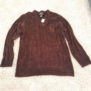 Vintage textured v-neck sweater brown